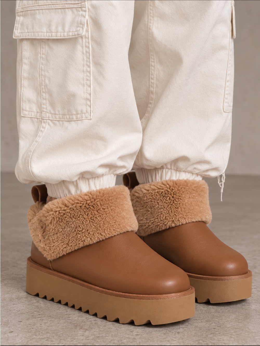 UGG Ultra Mini Alina Curled Genuine Shearling Platform Boots Chestnut 10